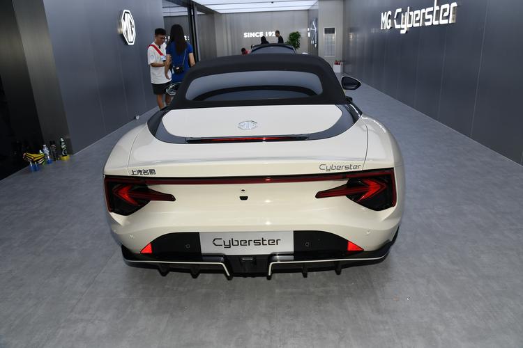 https://gcc-1307444343.cos.accelerate.myqcloud.com/gallery/63ee515aae49da088c070f10606828c8.jpg
