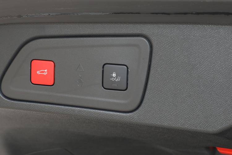 https://gcc-1307444343.cos.accelerate.myqcloud.com/gallery/66720dfb63108e21e517680016f482c0.jpg