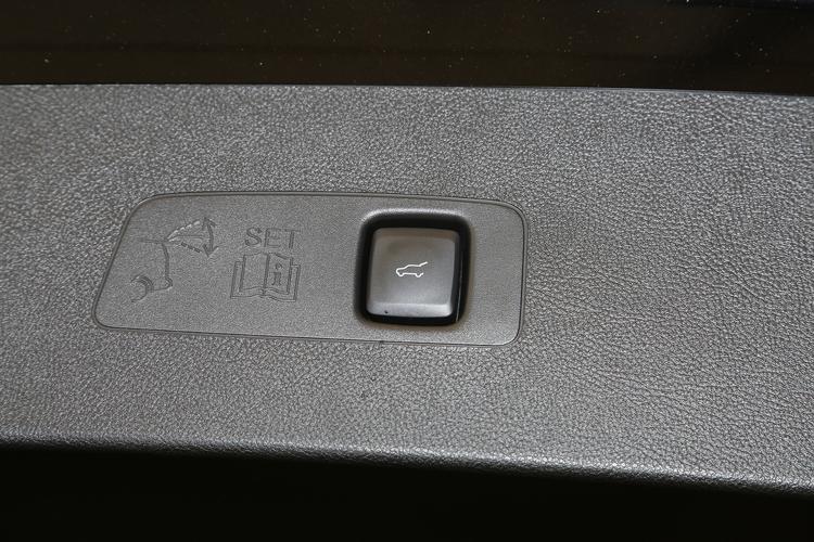 https://gcc-1307444343.cos.accelerate.myqcloud.com/gallery/6776f810b7e4d32f5425d6f0e109f03c.jpg