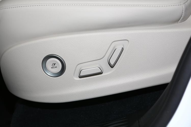 https://gcc-1307444343.cos.accelerate.myqcloud.com/gallery/6778ed3bc0cd468df66804a3902fc51b.jpg