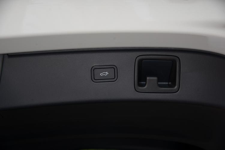 https://gcc-1307444343.cos.accelerate.myqcloud.com/gallery/6d2408cd6ae278b38c789aecb9dac79d.jpg