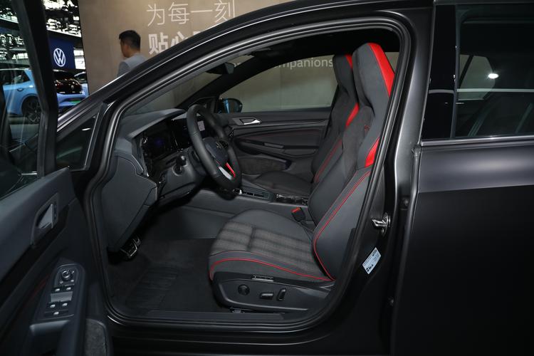 https://gcc-1307444343.cos.accelerate.myqcloud.com/gallery/72099e3b230f88dd0e4b0e9de63da6e5.jpg