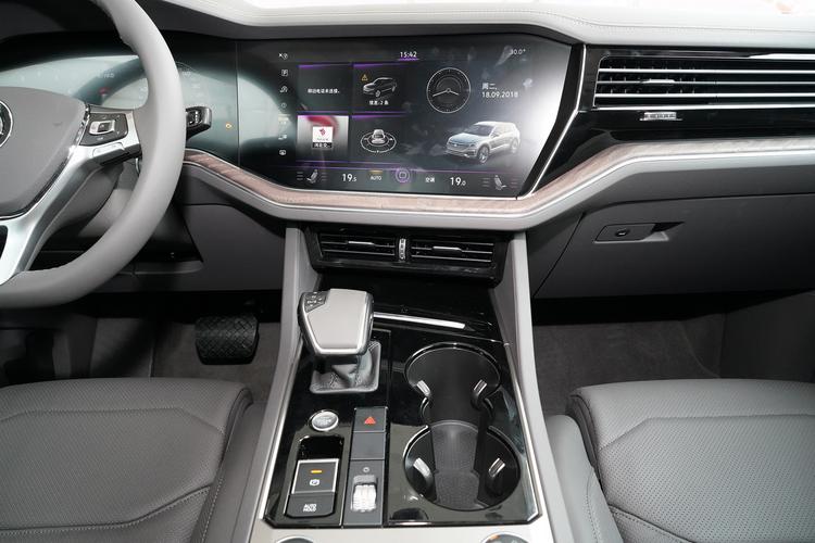 https://gcc-1307444343.cos.accelerate.myqcloud.com/gallery/7af98718f6cbdd9949320e8e27038a2c.jpg