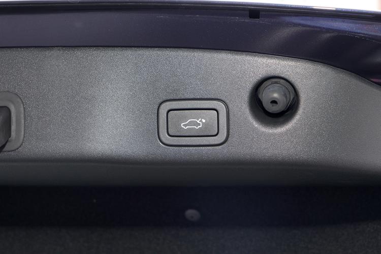 https://gcc-1307444343.cos.accelerate.myqcloud.com/gallery/7b81bddd7cd496a52a02f48df9dc7dee.jpg