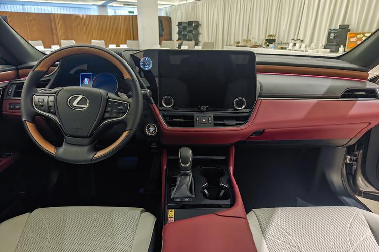 https://gcc-1307444343.cos.accelerate.myqcloud.com/gallery/7d5e6a479a70233782f4d51f0598ea24.jpg