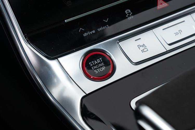 https://gcc-1307444343.cos.accelerate.myqcloud.com/gallery/7e934d6c51e6d4c46463f235303f83c1.jpg