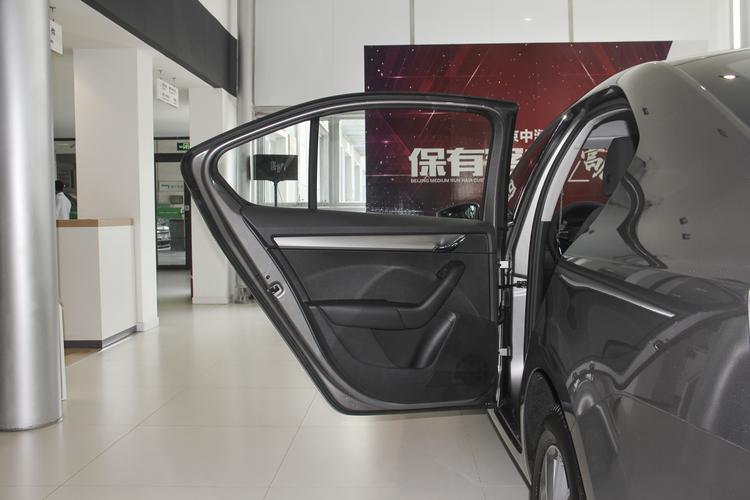 https://gcc-1307444343.cos.accelerate.myqcloud.com/gallery/80d2de10283e40cb9084e0b070eb9520.jpg
