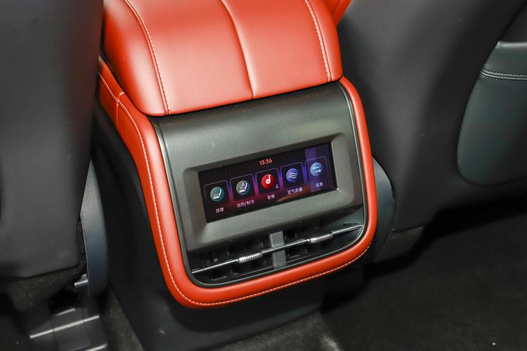 https://gcc-1307444343.cos.accelerate.myqcloud.com/gallery/820dd7e0ccd30c1480377edd34836579.jpg