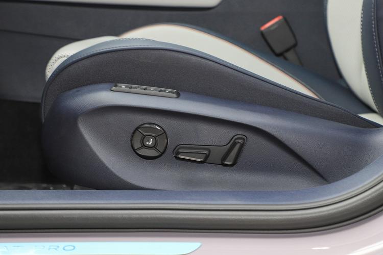 https://gcc-1307444343.cos.accelerate.myqcloud.com/gallery/8aeb14da70fc780d57ef46bdc0b1a89d.jpg