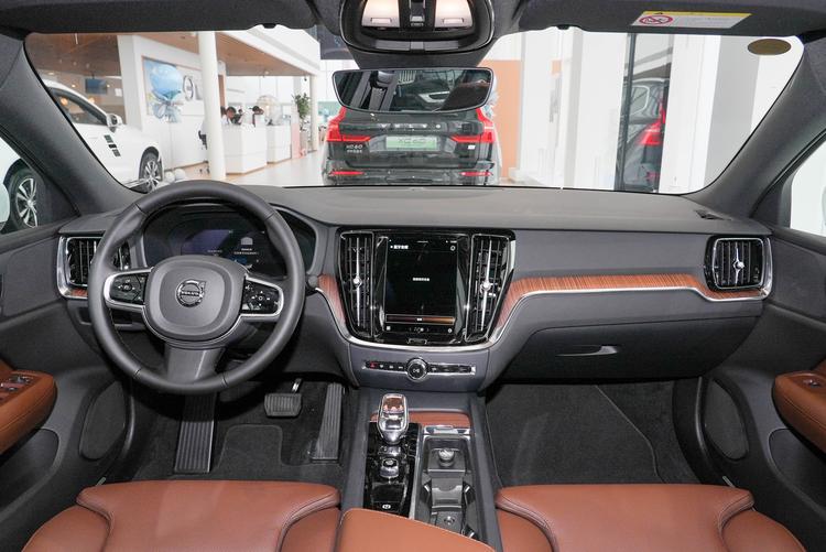 https://gcc-1307444343.cos.accelerate.myqcloud.com/gallery/920533aca7bd7bf75543615159c6d2cc.jpg