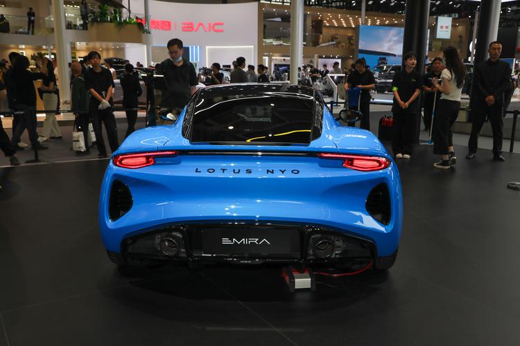 https://gcc-1307444343.cos.accelerate.myqcloud.com/gallery/962c1fcc1dd3e358a1adddfc86380894.jpg
