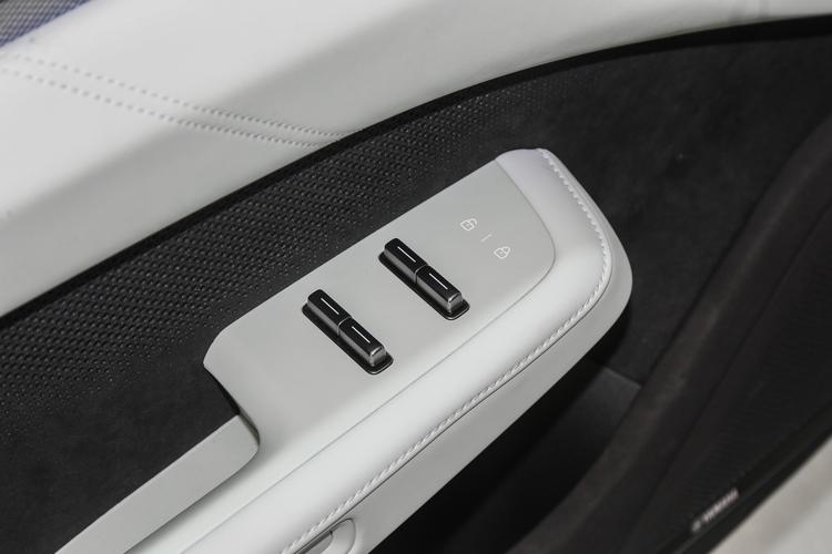 https://gcc-1307444343.cos.accelerate.myqcloud.com/gallery/96536a339f039fe5044a3a5765fc23b4.jpg