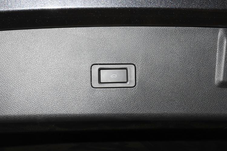 https://gcc-1307444343.cos.accelerate.myqcloud.com/gallery/972fe5ce63d9f78fc3362349bf018663.jpg