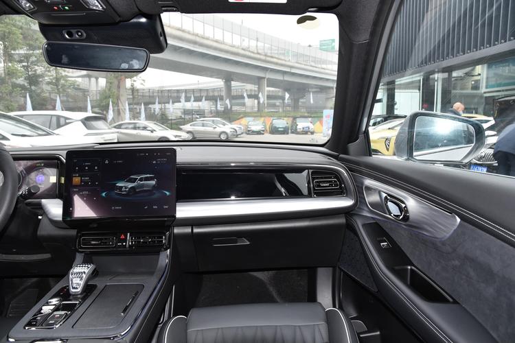 https://gcc-1307444343.cos.accelerate.myqcloud.com/gallery/97775ae70b3e09bfc549811ebfa13189.jpg