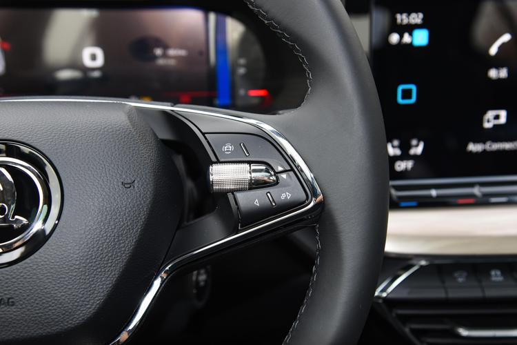 https://gcc-1307444343.cos.accelerate.myqcloud.com/gallery/9904ddb4589499e58ac40f21cee957a6.jpg