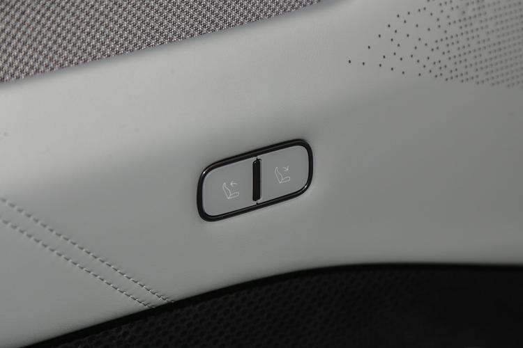 https://gcc-1307444343.cos.accelerate.myqcloud.com/gallery/9ad96160f14e0dab324bfe93df0e1f11.jpg