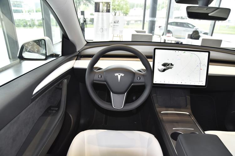 https://gcc-1307444343.cos.accelerate.myqcloud.com/gallery/9b21739cbecf06c425833193afc7f38b.jpg