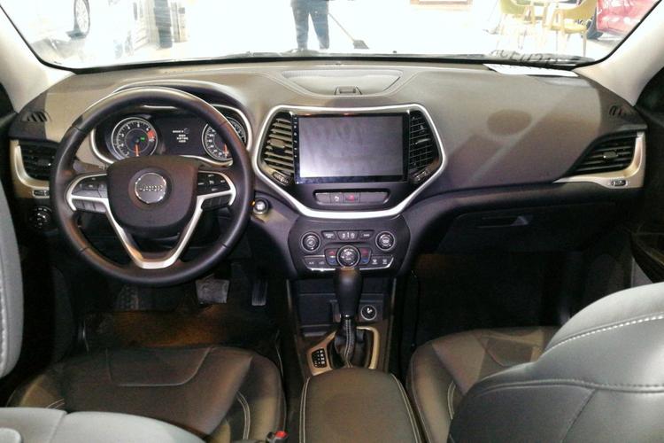 https://gcc-1307444343.cos.accelerate.myqcloud.com/gallery/9c7215e0fc837b70eabe51325d26cdf4.jpg