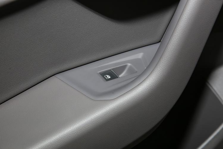 https://gcc-1307444343.cos.accelerate.myqcloud.com/gallery/9d2d813e011bde06b8d1c15f009f2bdd.jpg