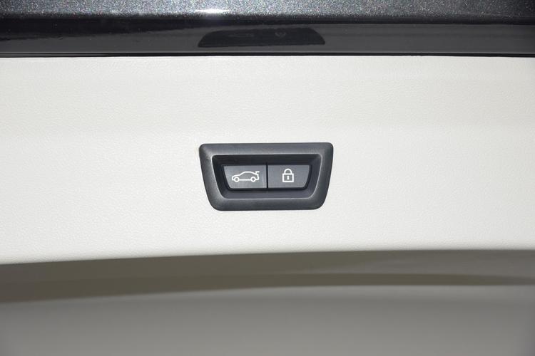 https://gcc-1307444343.cos.accelerate.myqcloud.com/gallery/9ed0b480899f32b8e21755d62b2d7d2a.jpg