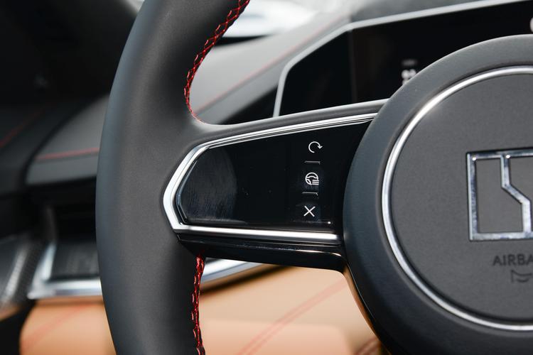 https://gcc-1307444343.cos.accelerate.myqcloud.com/gallery/9f447bc4e665a7aed8104dcd2df2a305.jpg