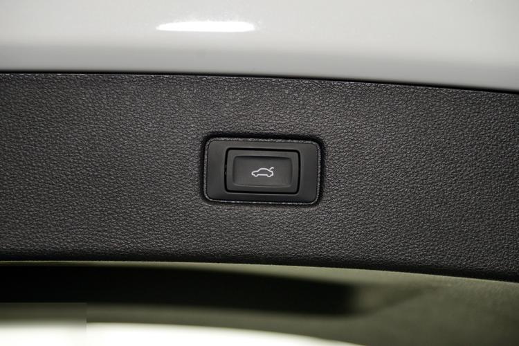 https://gcc-1307444343.cos.accelerate.myqcloud.com/gallery/9f4aa3459f298e760a8ee9872044606c.jpg