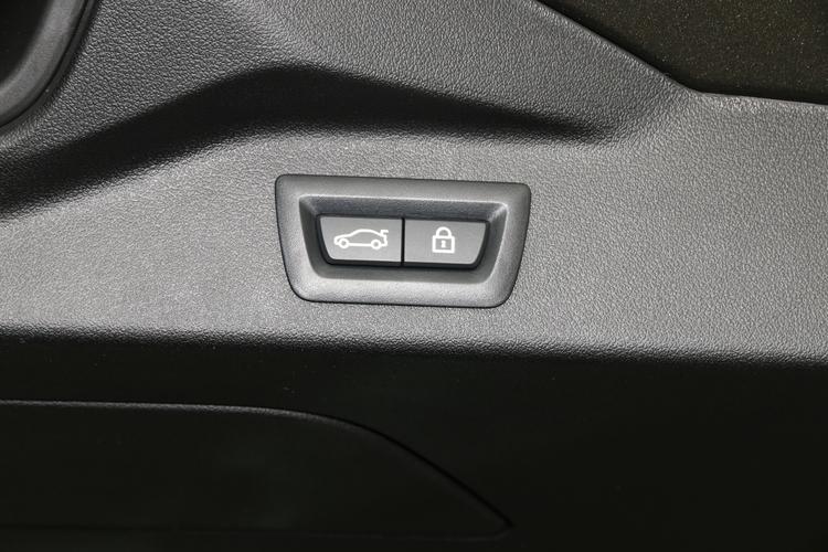 https://gcc-1307444343.cos.accelerate.myqcloud.com/gallery/a439e4168792ac12fe5c78d9367f4d4b.jpg