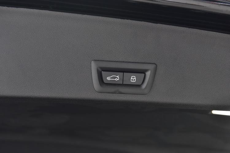 https://gcc-1307444343.cos.accelerate.myqcloud.com/gallery/a6ba5eb6c64f2ca933699247901f4e97.jpg