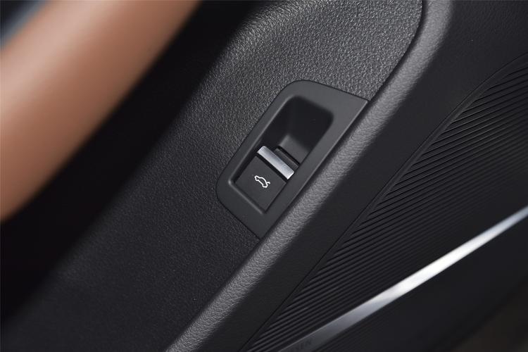 https://gcc-1307444343.cos.accelerate.myqcloud.com/gallery/aada36a27584f8aa52ac14e3888ce540.jpg