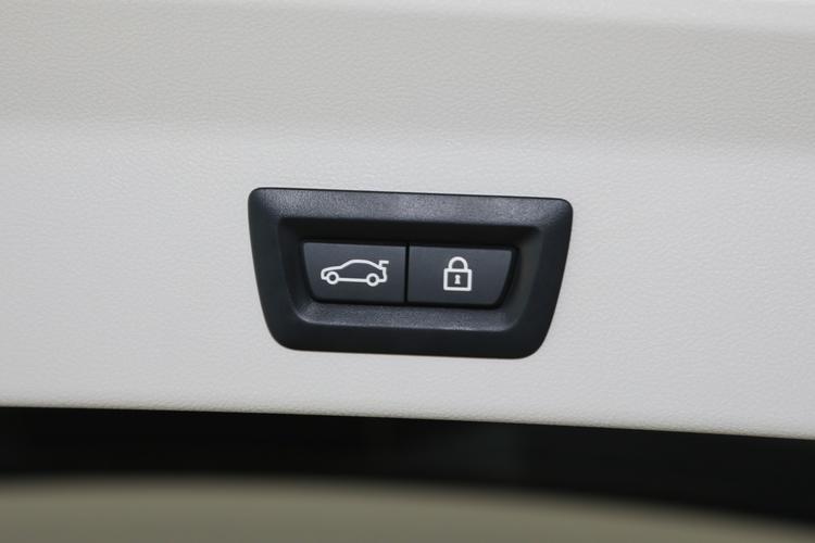 https://gcc-1307444343.cos.accelerate.myqcloud.com/gallery/ace1724700a0ca00f4b3d89699881f2f.jpg
