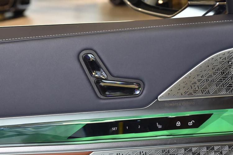https://gcc-1307444343.cos.accelerate.myqcloud.com/gallery/ad2a703f5160cef261cc44645cb587fc.jpg