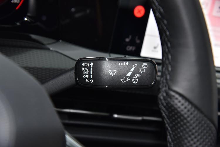 https://gcc-1307444343.cos.accelerate.myqcloud.com/gallery/aee2946e5f00beb65753b446005c74f7.jpg