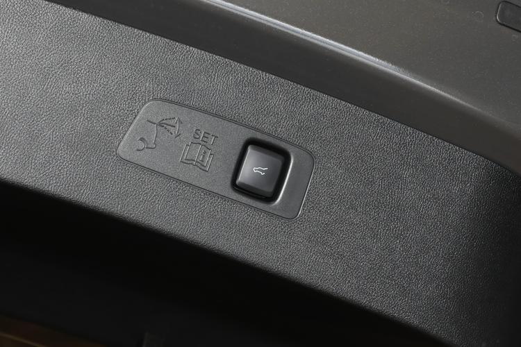 https://gcc-1307444343.cos.accelerate.myqcloud.com/gallery/b31f51fd8e547343a34db7ff4bff5dbd.jpg