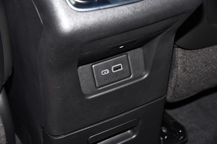 https://gcc-1307444343.cos.accelerate.myqcloud.com/gallery/b3c1572fb49acd7fa96c58b2af3de351.jpg