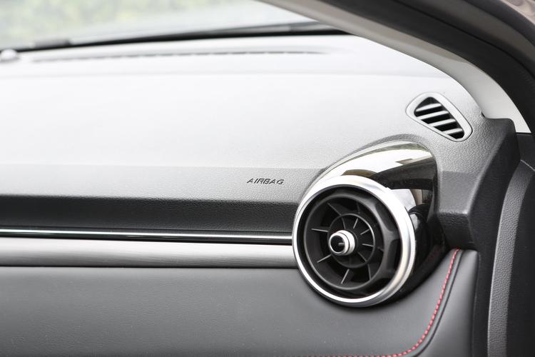 https://gcc-1307444343.cos.accelerate.myqcloud.com/gallery/b3d809cab041fdb4203e1f2c23f254c2.jpg