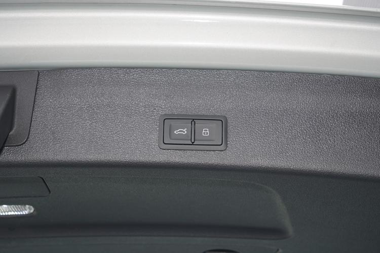 https://gcc-1307444343.cos.accelerate.myqcloud.com/gallery/b3dc89f3e71172c595692e265a060f8f.jpg