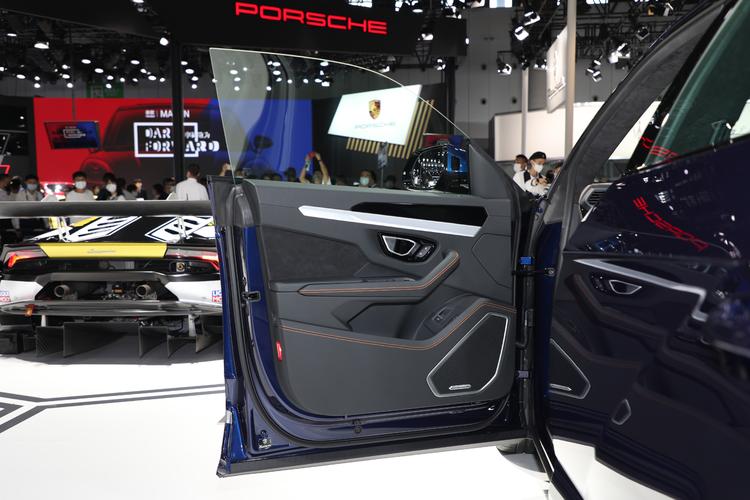 https://gcc-1307444343.cos.accelerate.myqcloud.com/gallery/b44a03eb221f9ac43951521ed40c87d1.jpg