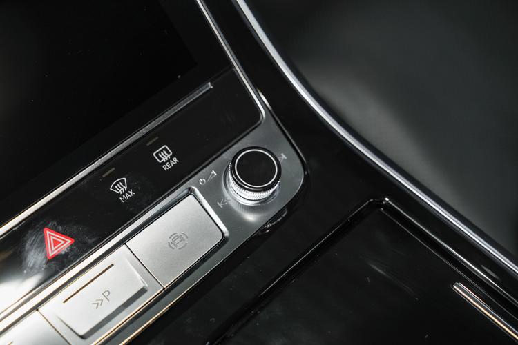 https://gcc-1307444343.cos.accelerate.myqcloud.com/gallery/b481cb997835a25ed8007e5b0ffef0a1.jpg