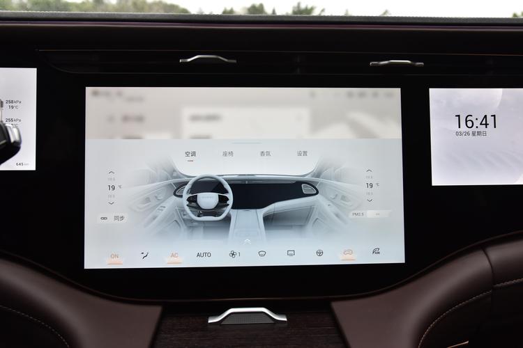 https://gcc-1307444343.cos.accelerate.myqcloud.com/gallery/b6fe2436ae163b0ec782a1467460ed82.jpg