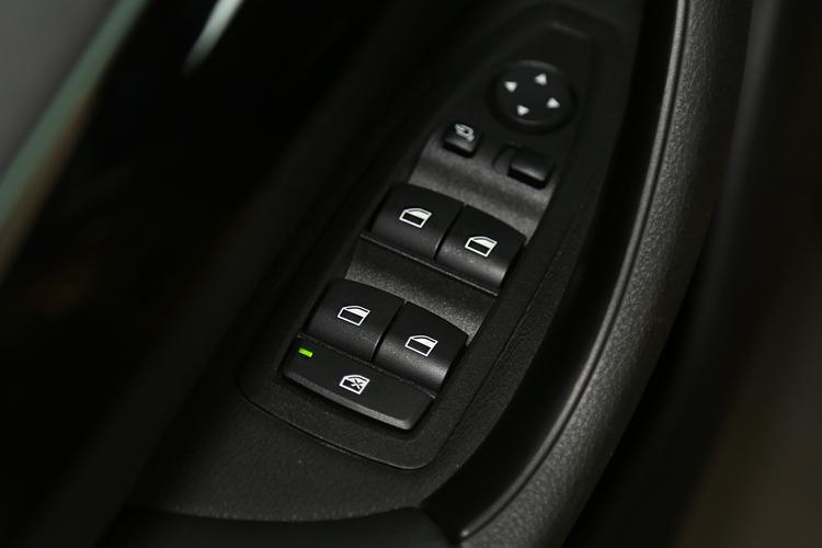 https://gcc-1307444343.cos.accelerate.myqcloud.com/gallery/bdeabd06daf08aac6c1125e32ea1c9ba.jpg