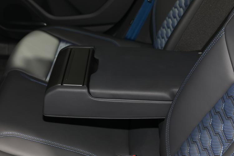 https://gcc-1307444343.cos.accelerate.myqcloud.com/gallery/be210055788f6ee8967e21b08d9b5cd2.jpg