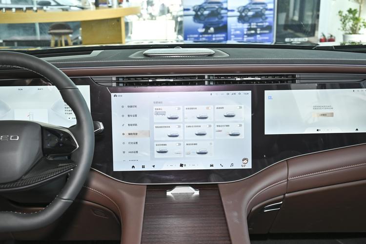 https://gcc-1307444343.cos.accelerate.myqcloud.com/gallery/c2b97462521fc45b41fd227fbf6d39f9.jpg