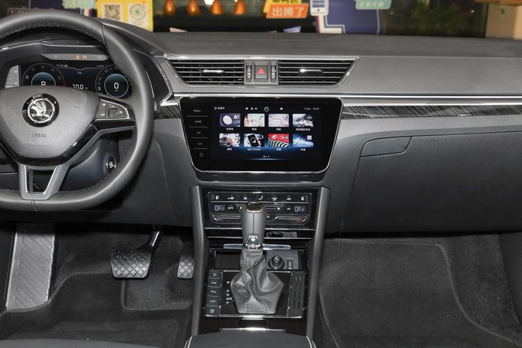 https://gcc-1307444343.cos.accelerate.myqcloud.com/gallery/c3115a7332ceb2aaac704597011de1d7.jpg