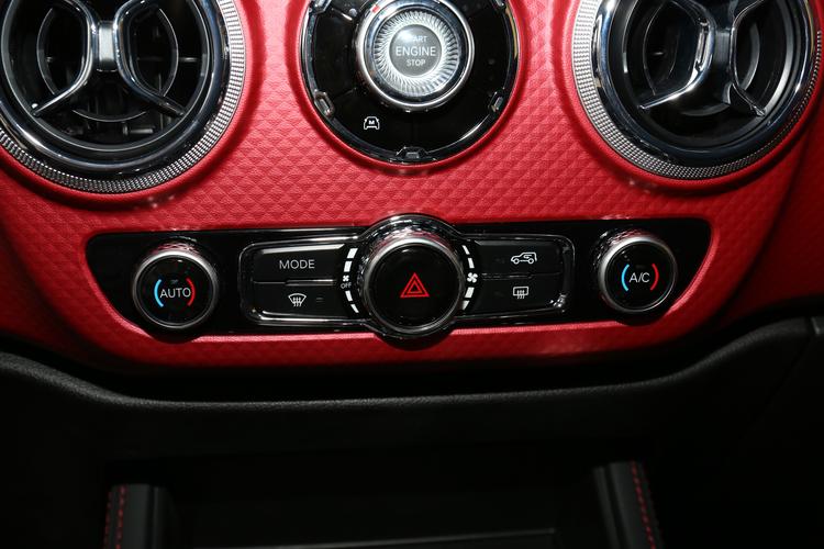 https://gcc-1307444343.cos.accelerate.myqcloud.com/gallery/c3ddbe6b8351b478f421c8f55aca43bb.jpg