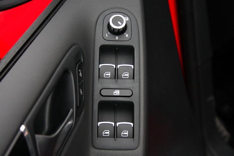 https://gcc-1307444343.cos.accelerate.myqcloud.com/gallery/c51ed84335d4f9a4f6b04c6ece5e09de.jpg