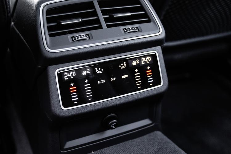 https://gcc-1307444343.cos.accelerate.myqcloud.com/gallery/c57499634fca473bd39ddf2f278bb51e.jpg