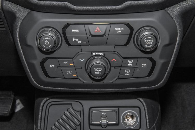 https://gcc-1307444343.cos.accelerate.myqcloud.com/gallery/c7a9efbc0d9e9b94169c14144ac791e9.jpg