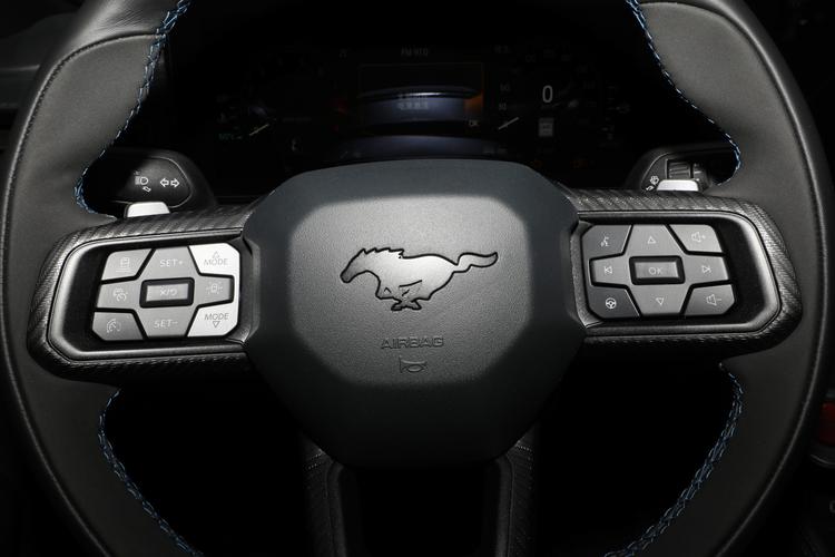 https://gcc-1307444343.cos.accelerate.myqcloud.com/gallery/ca18ff4942683ac36fa57948e10d45af.jpg