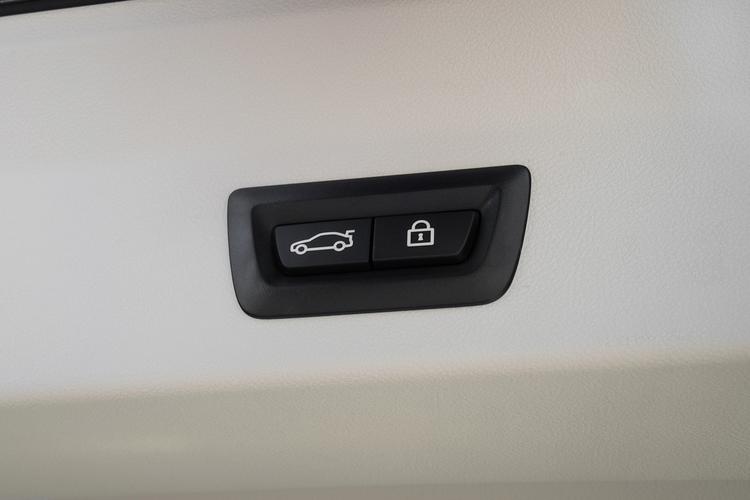 https://gcc-1307444343.cos.accelerate.myqcloud.com/gallery/ce96a4ec99dc5e817906989add202bca.jpg