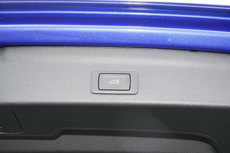 https://gcc-1307444343.cos.accelerate.myqcloud.com/gallery/d147347e23b0a4b96a5ccc9e35a3b1ed.jpg